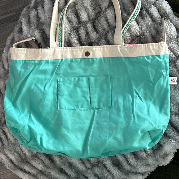 America & Beyond Isabella Tote - Picture 5 of 13